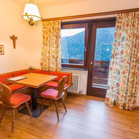 Ferienland Stubai Aparthotel Fulpmes Bilik gambar