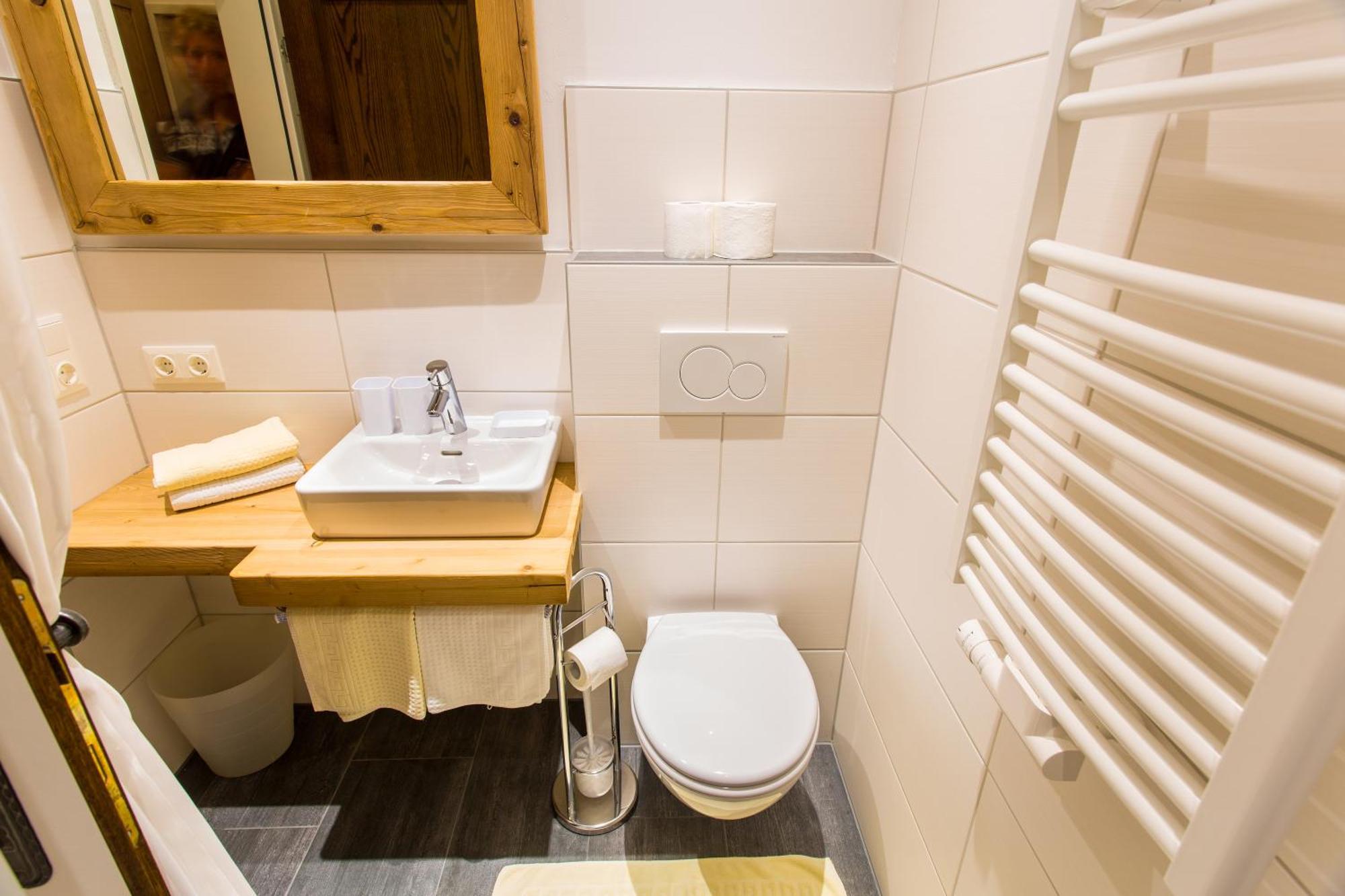Ferienland Stubai Aparthotel Fulpmes Bilik gambar